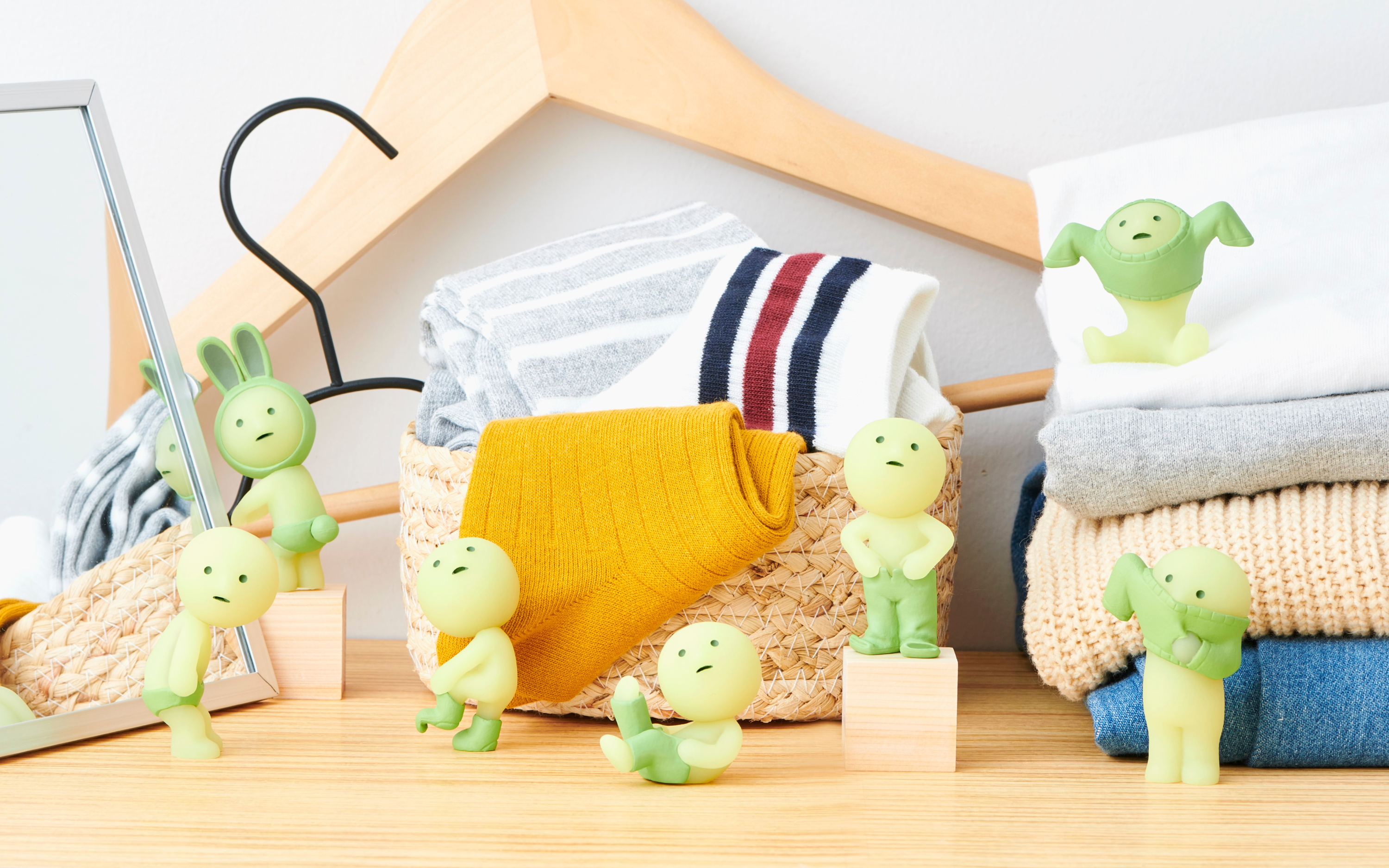 Alternative view of SMISKI Dressing Series